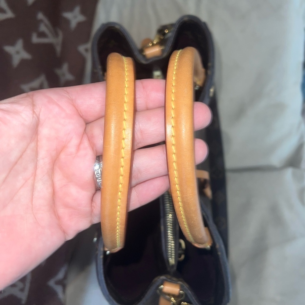 LV Montaigne 2 way from 2016 Collection, excellent condition! - Picture 6 of 12